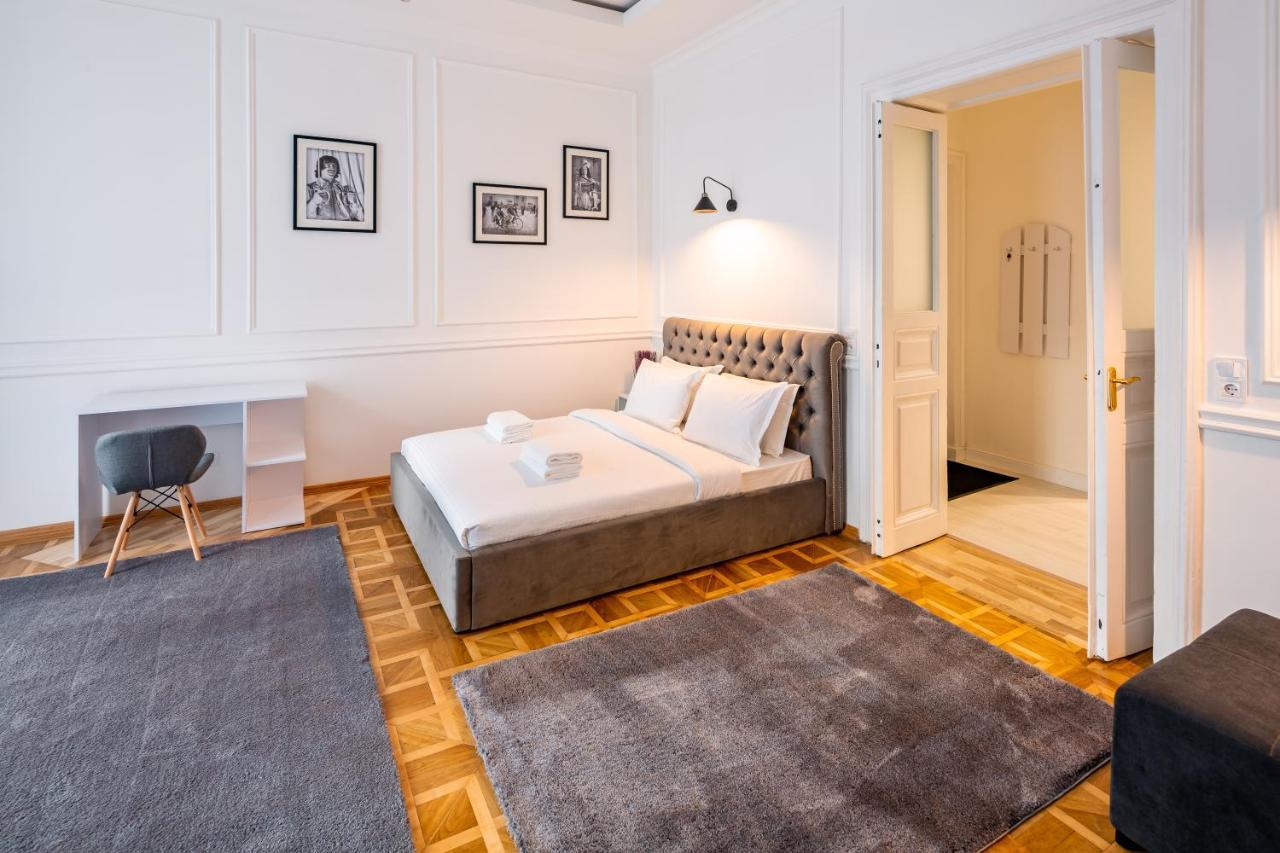 Alfa Apartments Grushevskoho 7 Lviv Luaran gambar
