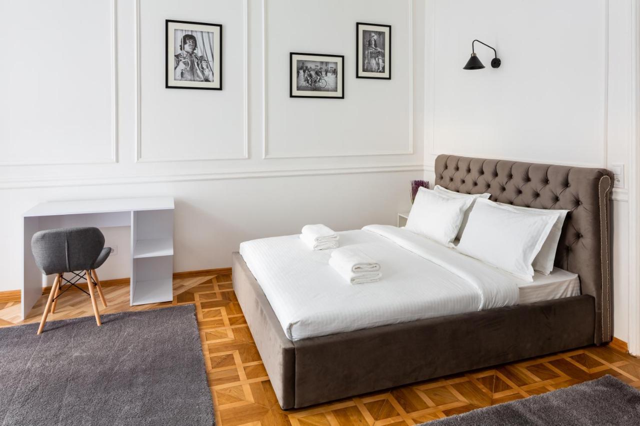 Alfa Apartments Grushevskoho 7 Lviv Luaran gambar